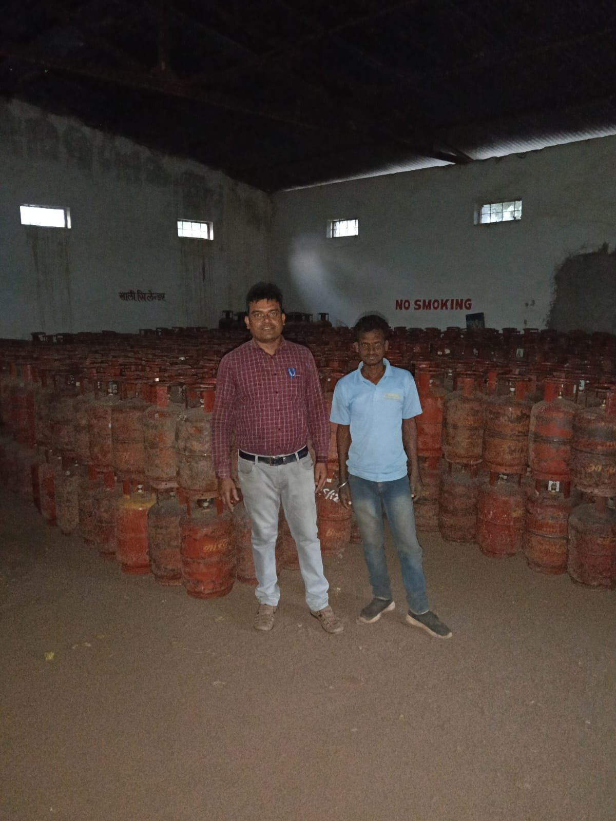 खाद्य विभाग की गोल्डन गैस एजेंसी पर बड़ी कार्रवाई