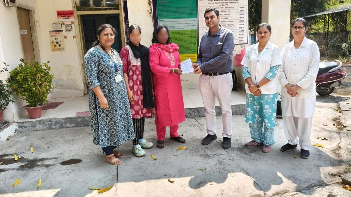 12 साल बाद मां-बेटी का भावुक मिलन, नागपुर मानसिक अस्पताल में छलके आंसू