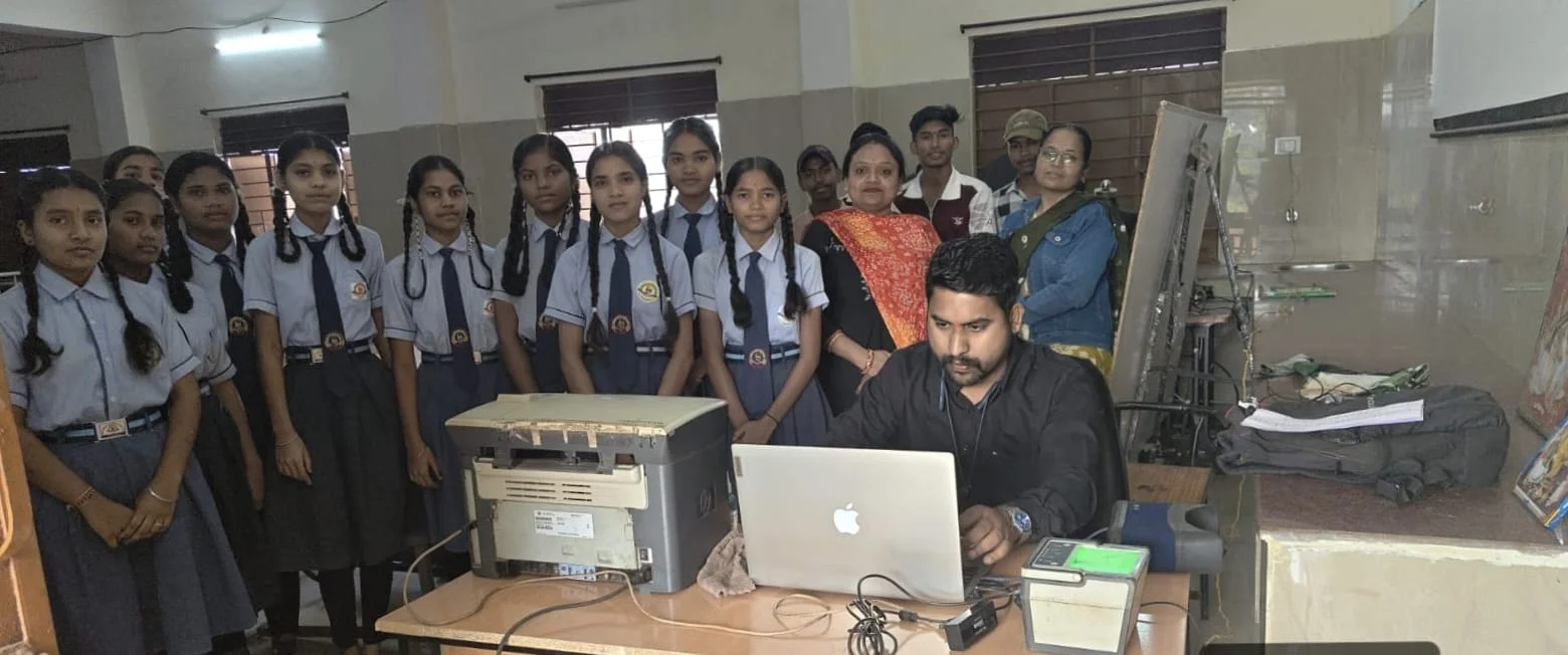 स्कूली बच्चों के लिए अनिवार्य बायोमेट्रिक अपडेट (एमबीयू) हेतु विशेष अभियान जारी