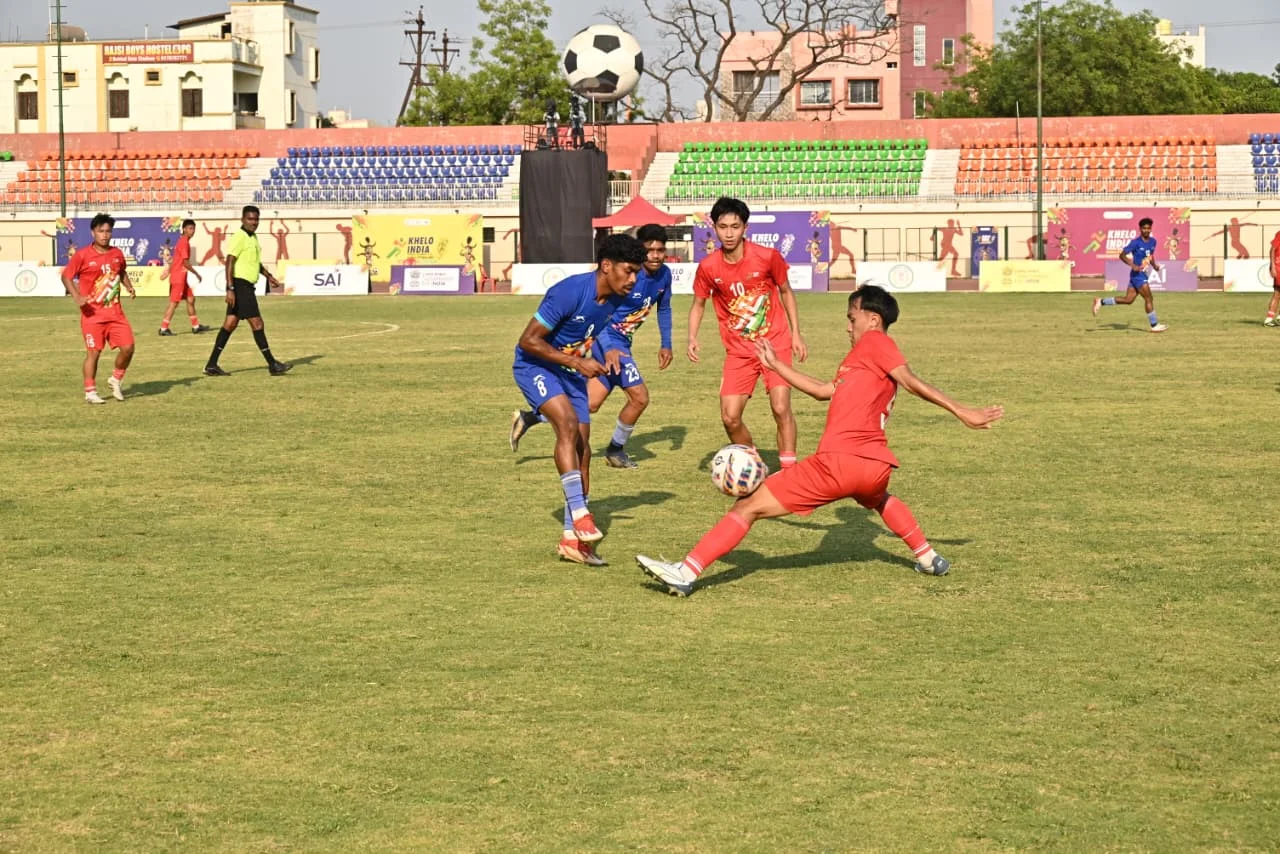 पुरुष फुटबॉल: छत्तीसगढ़ और पश्चिम बंगाल ने फाइनल में बनाई जगह