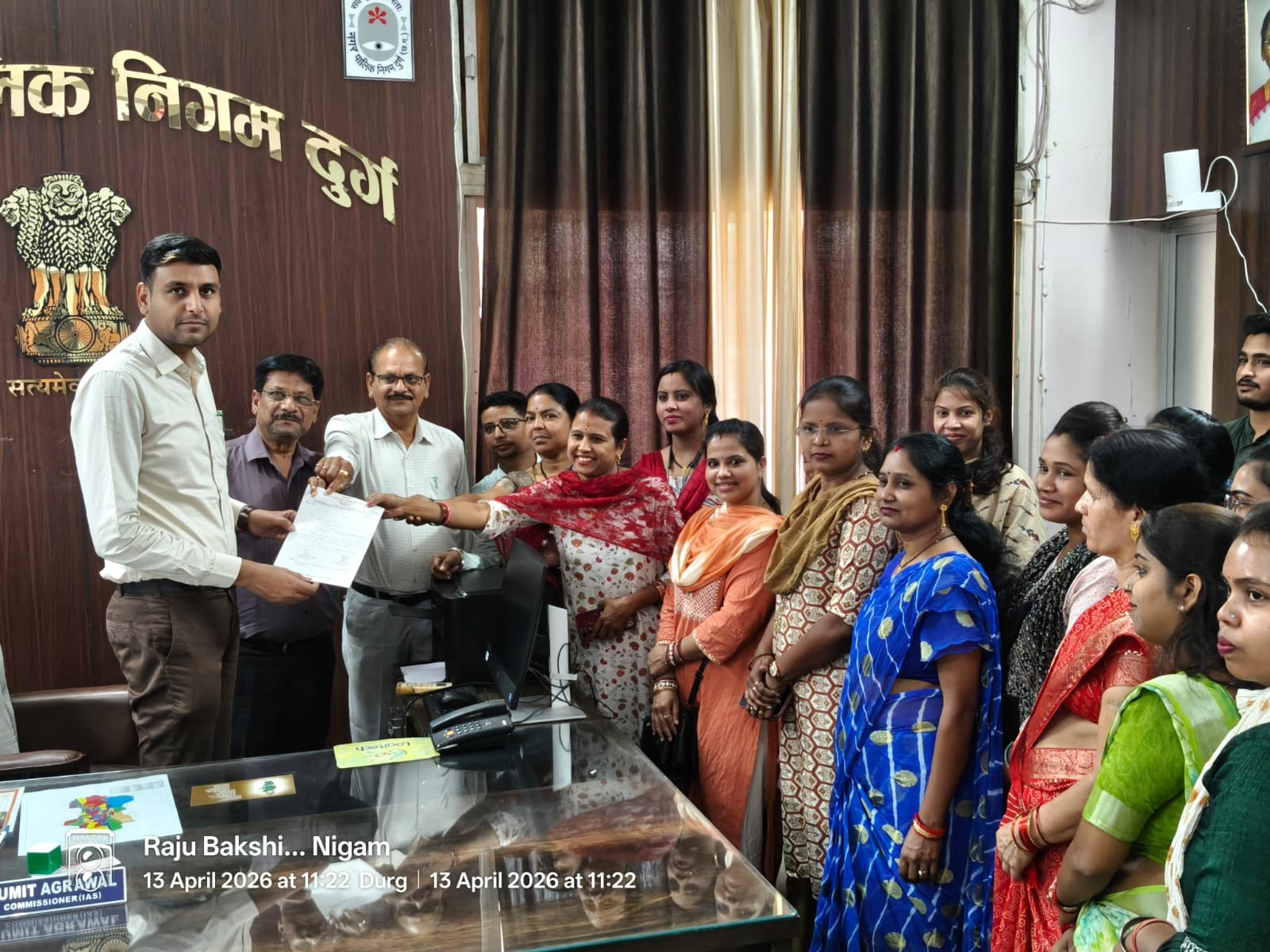 प्लेसमेंट कर्मचारियों को केन्द्रीय वेतनमान देने की मांग, उपमुख्यमंत्री के नाम सौंपा ज्ञापन