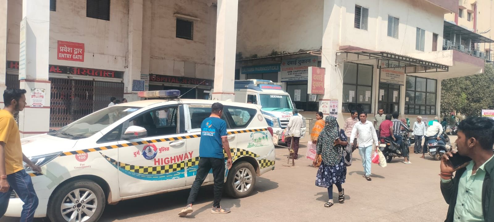 गंभीर मरीज के जीवनरक्षक उपचार हेतु यातायात पुलिस दुर्ग द्वारा ग्रीन कॉरिडोर उपलब्ध कराया गया