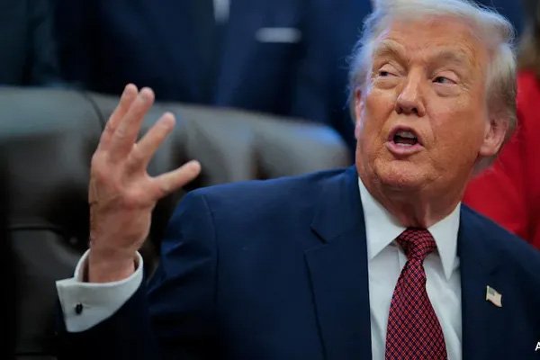 ईरान से जंग में खाली होने लगा अमेरिका का खजाना, ट्रंप ने अरब देशों से मांगा युद्ध का खर्च; जानें कितने अरब डॉलर हुए राख