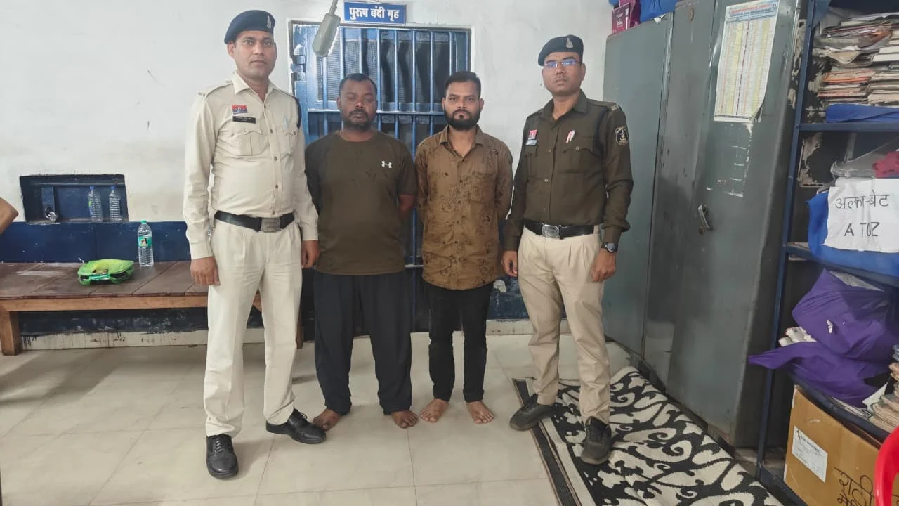 पचास लाख से अधिक की ऑनलाइन क्रिकेट सट्टेबाजी का भंडाफोड़, दो आरोपी गिरफ्तार पचास लाख से अधिक की ऑनलाइन क्रिकेट सट्टेबाजी का भंडाफोड़, दो आरोपी गिरफ्तार