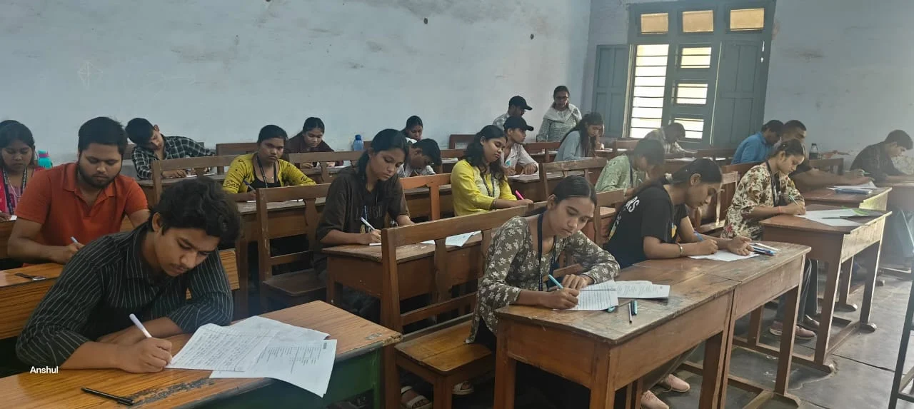 यूनिवर्सिटी में शुरू होगा यूटीडी, सिर्फ कल्याण कॉलेज में बना एंट्रेंस के लिए एग्जाम सेंटर