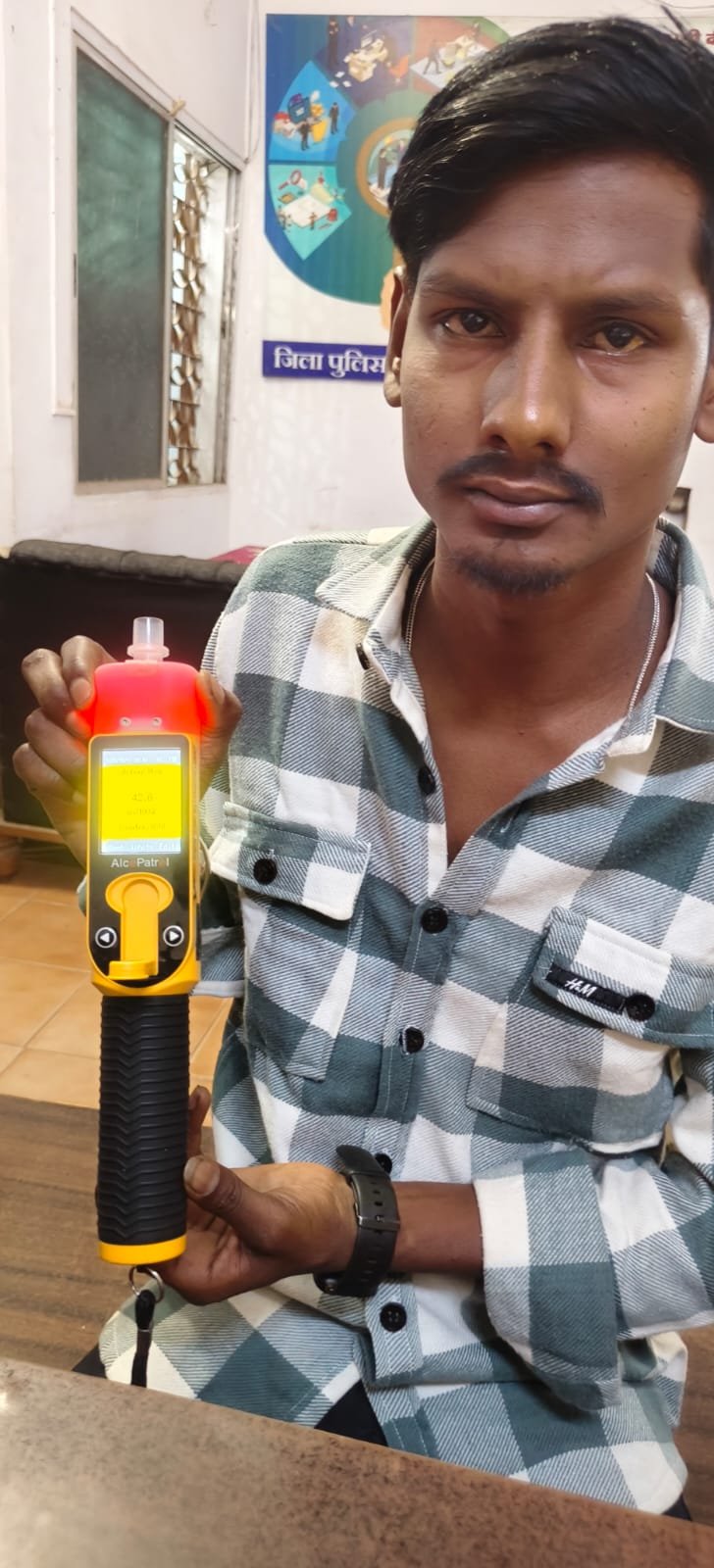 दुर्ग में अवैध शराब के खिलाफ पुलिस का विशेष अभियान, 13 आबकारी प्रकरण दर्ज