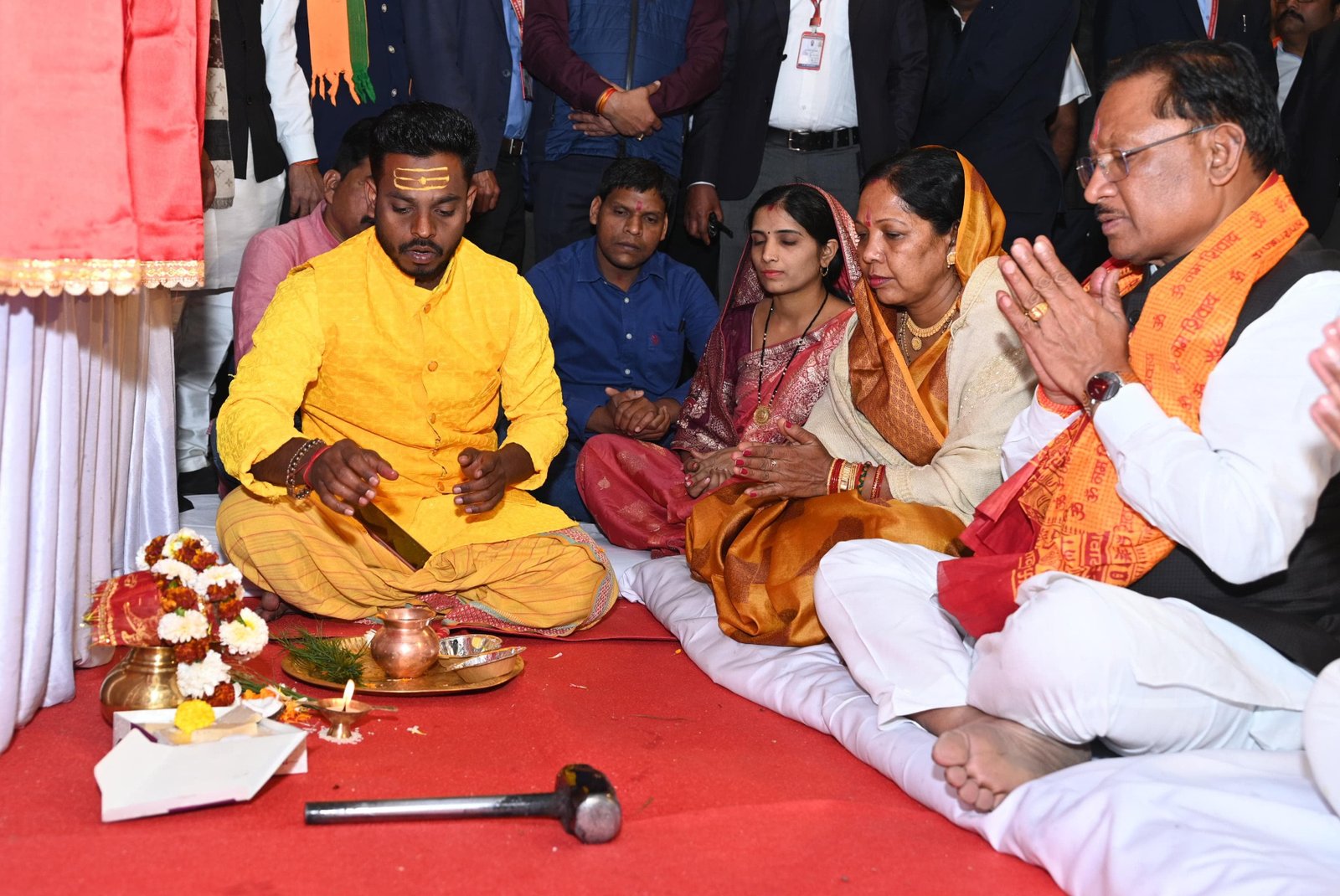 महाशिवरात्रि पर बाबा धाम में मुख्यमंत्री ने की पूजा-अर्चना, 1.20 करोड़ के विकास कार्यों का शिलान्यास