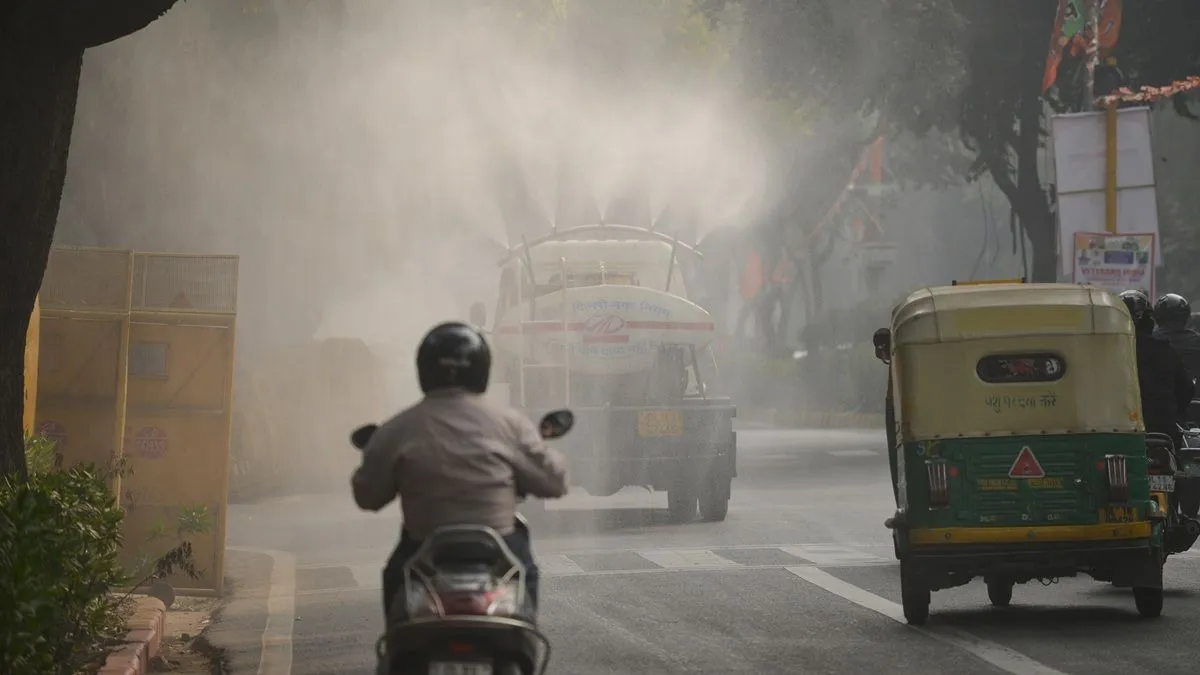 वायु प्रदूषण से निपटने के लिए केंद्र सरकार ने बनाया प्लान, दिल्ली के 62 हॉट स्पाटों पर नजर; पंजाब और राजस्थान को भी मिले निर्देश वायु प्रदूषण से निपटने के लिए केंद्र सरकार ने बनाया प्लान, दिल्ली के 62 हॉट स्पाटों पर नजर; पंजाब और राजस्थान को भी मिले निर्देश