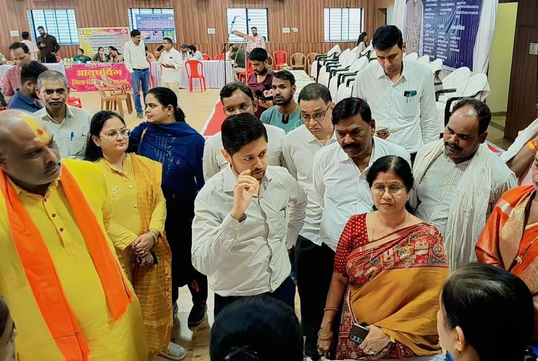 12 साल विश्वास के, विकास के, जनकल्याण के अभियान के तहत तीन दिवसीय वृहद पंजीयन शिविर का शुभारंभ 12 साल विश्वास के, विकास के, जनकल्याण के अभियान के तहत तीन दिवसीय वृहद पंजीयन शिविर का शुभारंभ
