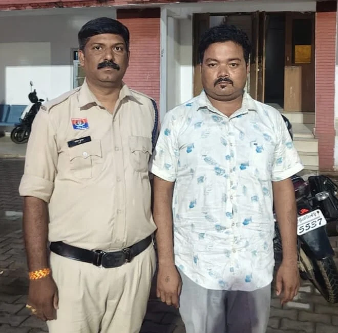 स्वास्थ्य विभाग में सरकारी नौकरी दिलाने के नाम पर ₹10.55 लाख की ठगी, आरोपी गिरफ्तार
