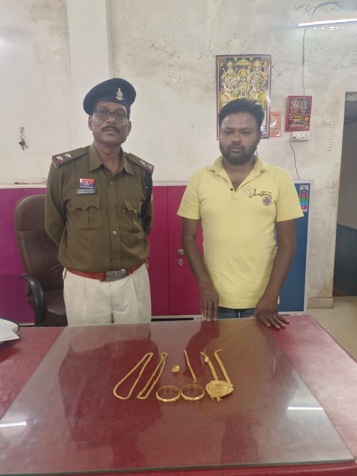 नकली हालमार्क लगे 113 ग्राम आभूषण से बैंक ऋण लेने का प्रयास विफल, आरोपी गिरफ्तार