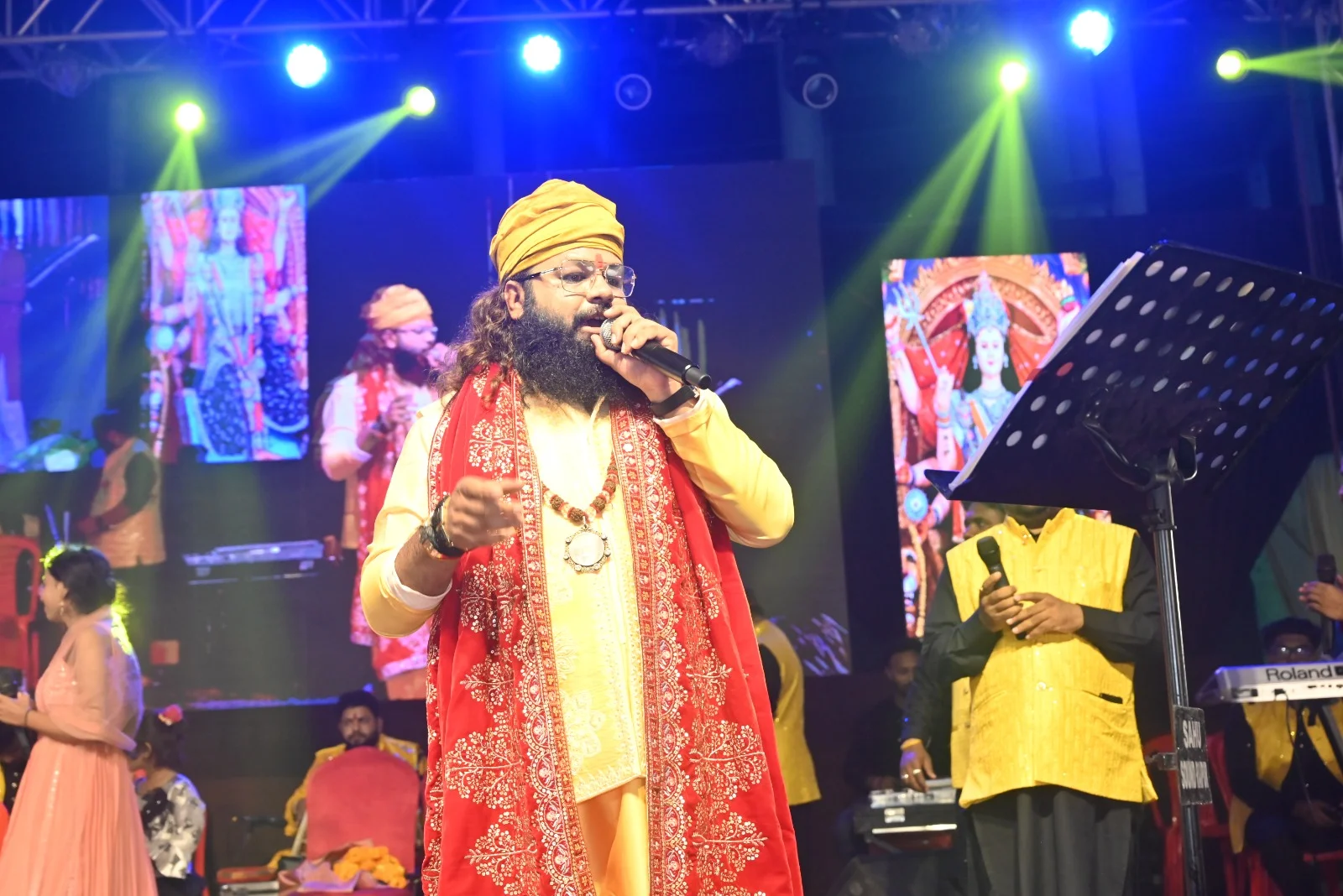 छत्तीसगढ़ी जसगीतों और भजनों पर झूम उठा गंज मंडी का प्रांगण, विवेक शर्मा नाइट में बही भक्ति और संस्कृति की सरिता