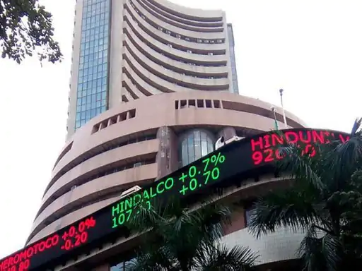 शेयर बाजार में गिरावट: सेंसेक्स 200 अंक टूटा, निफ्टी 100 अंक लुढ़का