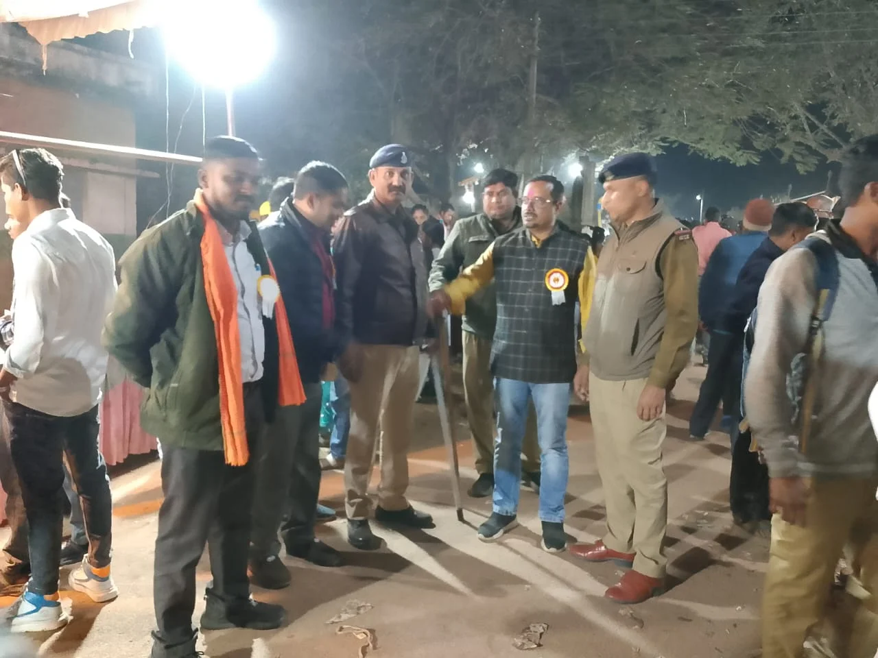 दुर्ग पुलिस का सख़्त एक्शन: ‘ऑपरेशन विश्वास’ के तहत रात्रिकालीन विशेष अभियान, 40 आरोपी गिरफ्तार दुर्ग पुलिस का सख़्त एक्शन: ‘ऑपरेशन विश्वास’ के तहत रात्रिकालीन विशेष अभियान, 40 आरोपी गिरफ्तार