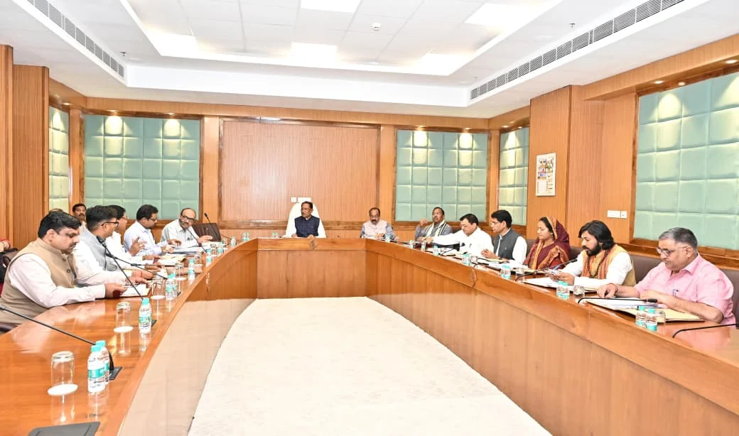 मुख्यमंत्री विष्णुदेव साय की अध्यक्षता में केबिनेट बैठक प्रारंभ