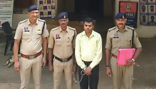 एक आरोपी गिरफ्तार; साथी की तलाश जारी एक आरोपी गिरफ्तार; साथी की तलाश जारी