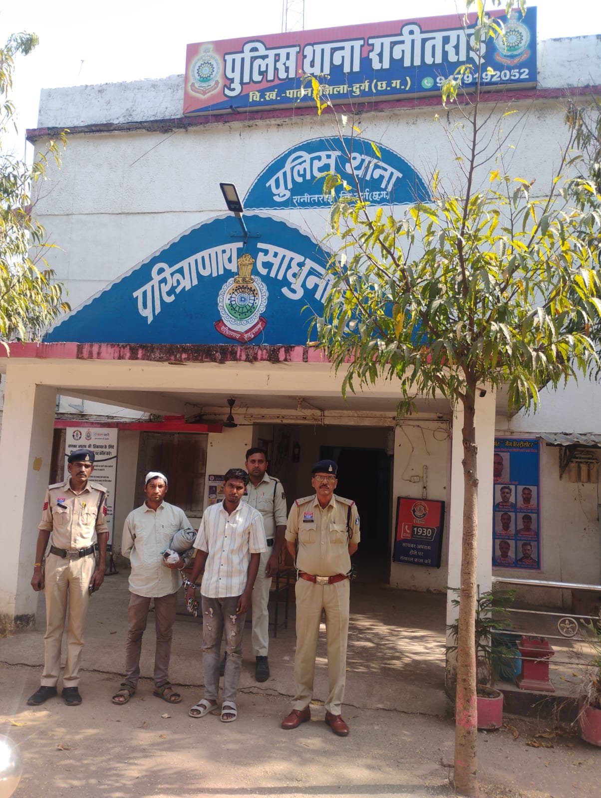 उधारी के पैसे मांगने पर व्यापारी पर धारदार हथियार से हमला दो आरोपी गिरफ्तार उधारी के पैसे मांगने पर व्यापारी पर धारदार हथियार से हमला दो आरोपी गिरफ्तार