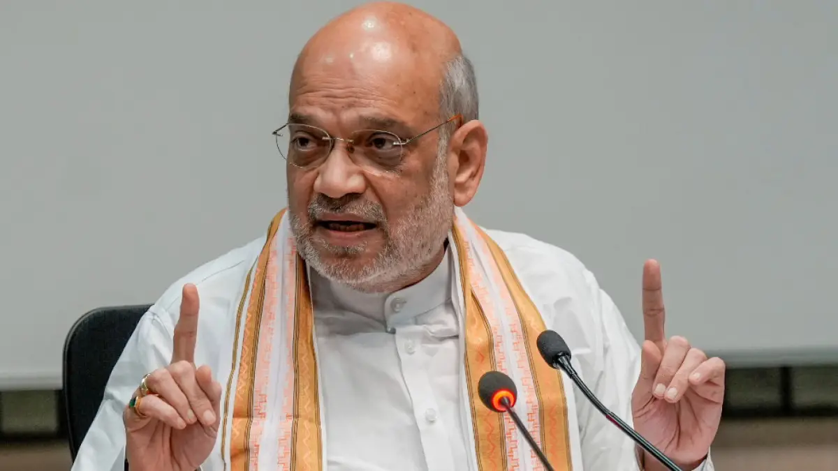 अमित शाह का बड़ा एलान: 2027 में तीसरी बार भाजपा सरकार बनते ही यूपी में लागू होगी UCC, गृहमंत्री बोले- माफिया मुक्त हुआ यूपी अमित शाह का बड़ा एलान: 2027 में तीसरी बार भाजपा सरकार बनते ही यूपी में लागू होगी UCC, गृहमंत्री बोले- माफिया मुक्त हुआ यूपी